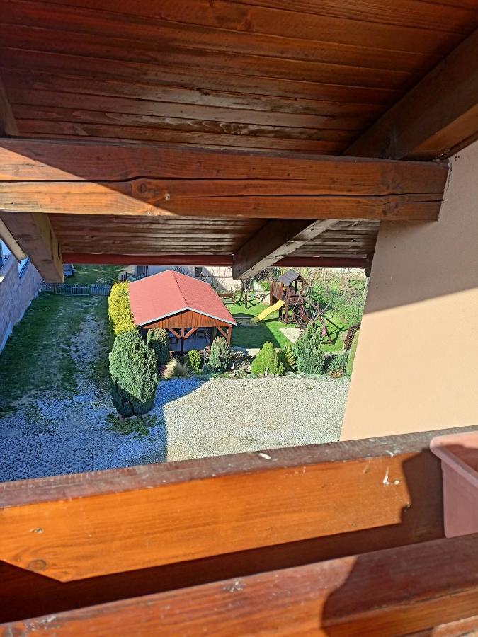 Apartman Zlata Rybka Podhajska Luaran gambar